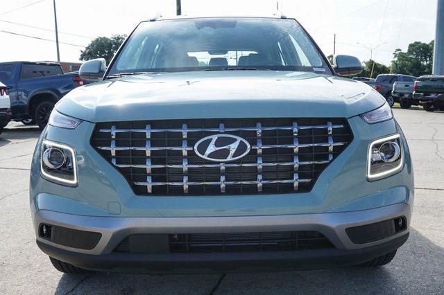 new 2025 Hyundai Venue car, priced at $25,570