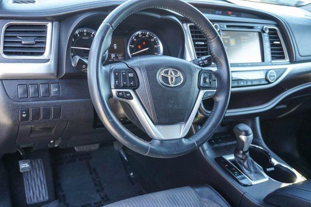 used 2016 Toyota Highlander car, priced at $17,589