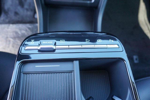 new 2025 Hyundai TUCSON Hybrid car, priced at $42,465