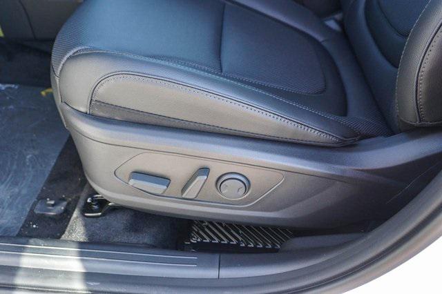 new 2025 Hyundai TUCSON Hybrid car, priced at $42,465