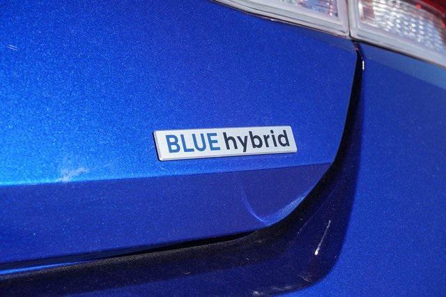 new 2024 Hyundai Elantra HEV car, priced at $27,725