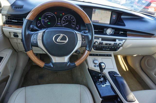 used 2014 Lexus ES 300h car, priced at $14,599