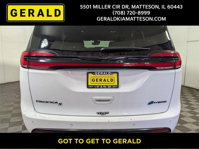 used 2022 Chrysler Pacifica Hybrid car, priced at $22,599