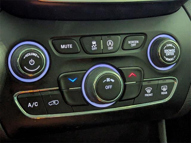 used 2019 Jeep Cherokee car, priced at $12,754