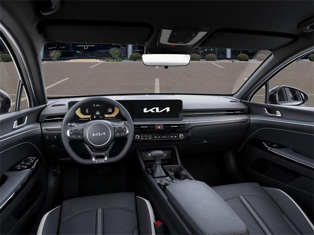 new 2025 Kia K5 car, priced at $30,012