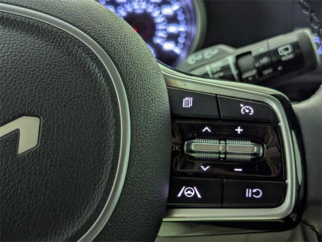 used 2022 Kia Carnival car, priced at $28,186
