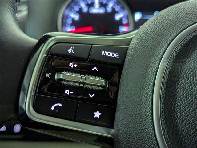 used 2022 Kia Carnival car, priced at $28,186