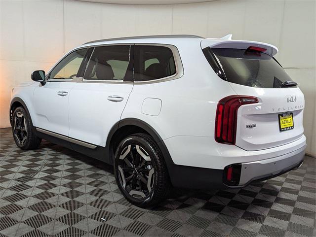 used 2024 Kia Telluride car, priced at $39,197