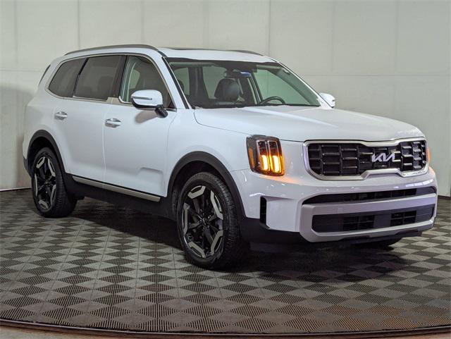 used 2024 Kia Telluride car, priced at $39,197