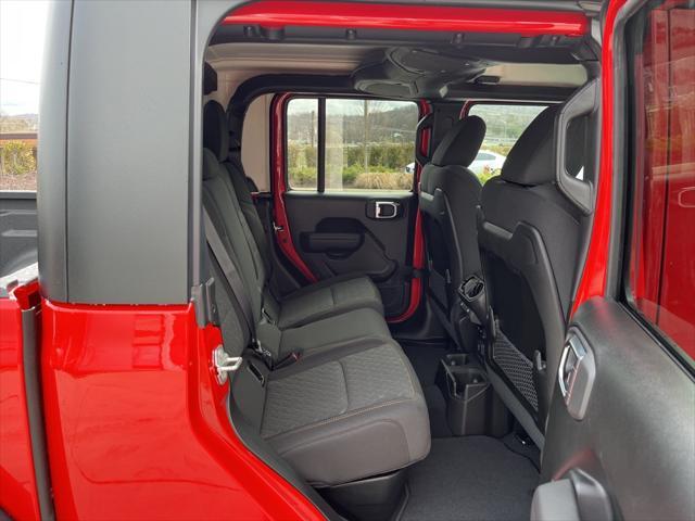 new 2024 Jeep Gladiator car, priced at $55,780