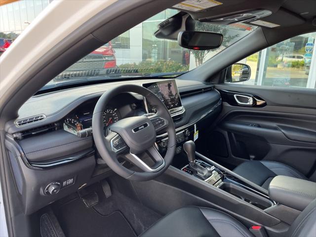 new 2025 Jeep Compass car, priced at $30,533