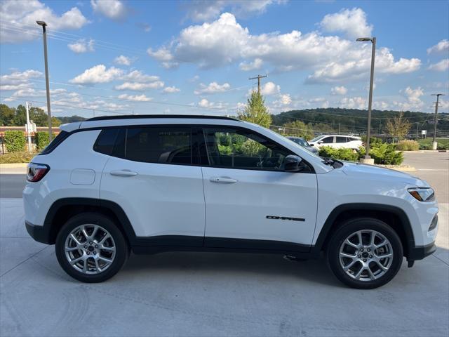 new 2025 Jeep Compass car, priced at $30,533