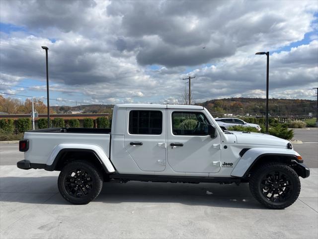 new 2025 Jeep Gladiator car, priced at $42,627