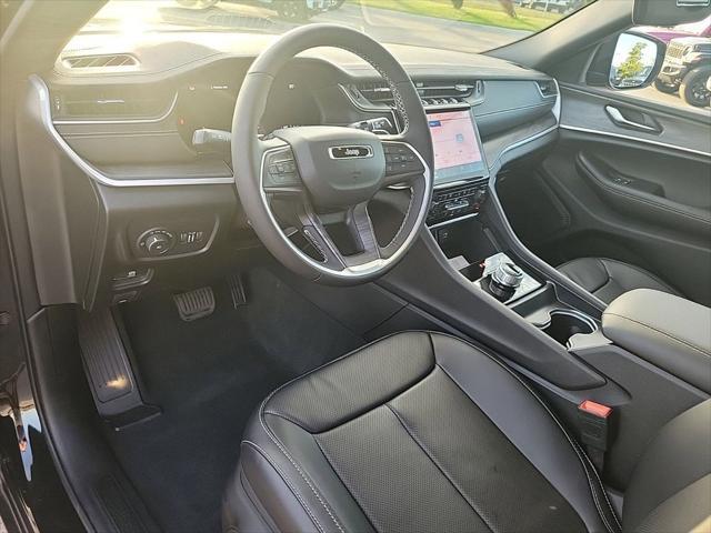 new 2025 Jeep Grand Cherokee L car, priced at $49,922