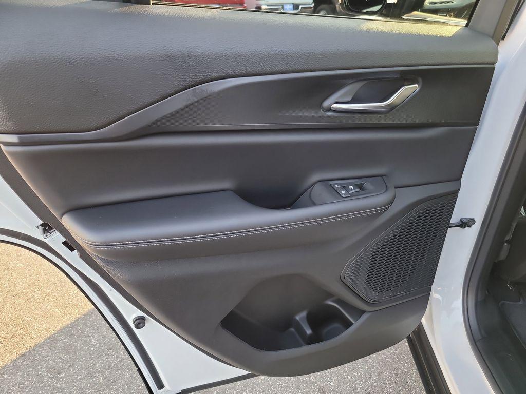 new 2025 Jeep Grand Cherokee car, priced at $41,569