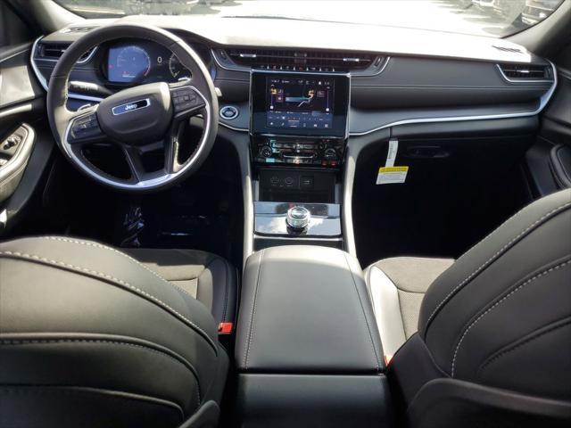 new 2025 Jeep Grand Cherokee car, priced at $41,370