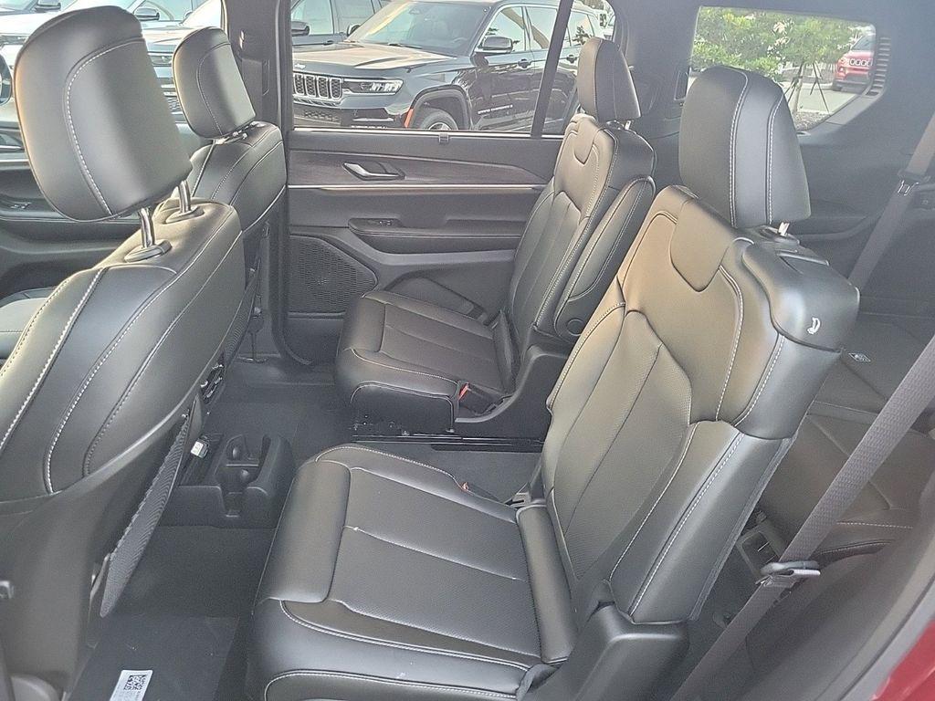 new 2025 Jeep Grand Cherokee L car, priced at $39,877