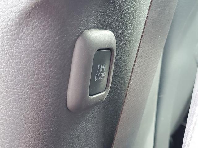 used 2023 Toyota Sienna car, priced at $40,991