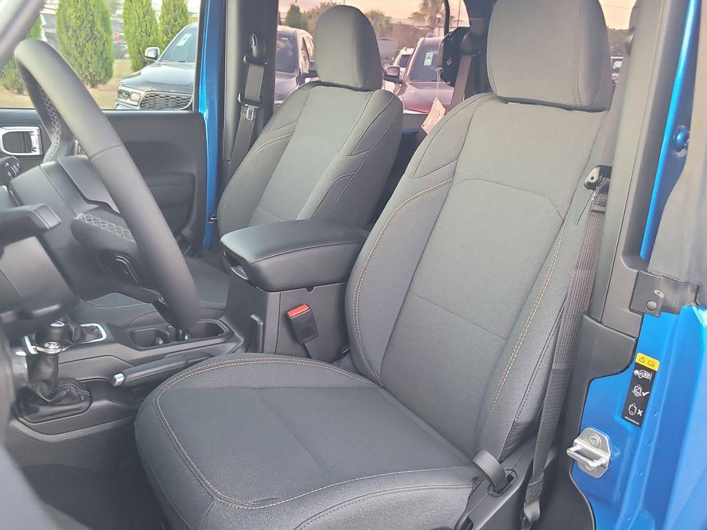 new 2026 Jeep Wrangler car, priced at $44,598