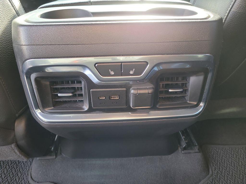 used 2021 GMC Sierra 1500 car, priced at $44,427