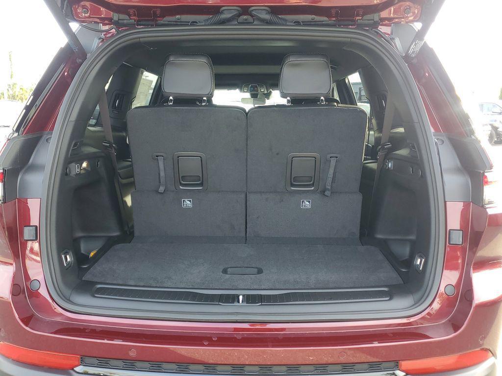 new 2025 Jeep Grand Cherokee L car, priced at $37,703