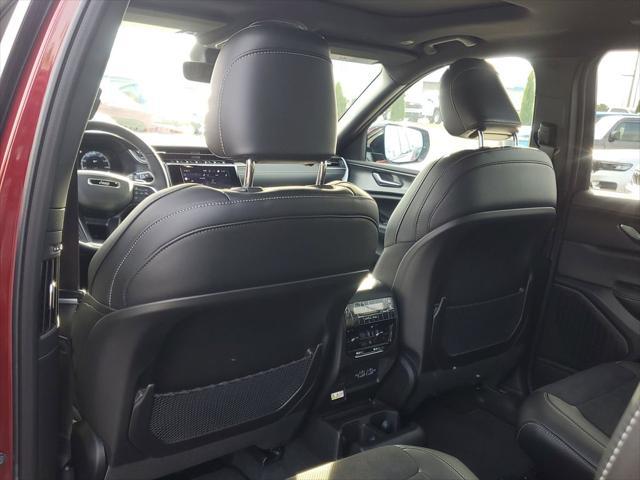 new 2025 Jeep Grand Cherokee L car, priced at $39,725