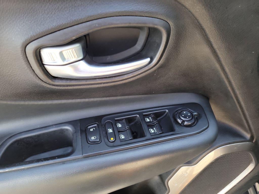 used 2022 Jeep Renegade car, priced at $17,732