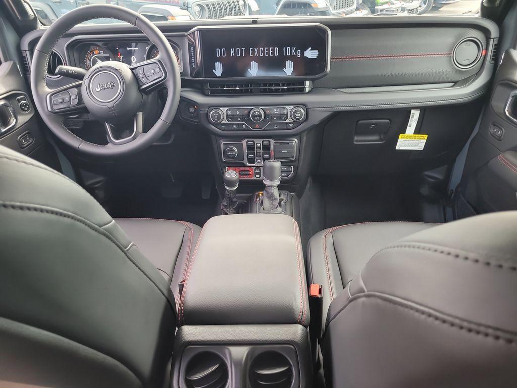 new 2025 Jeep Wrangler car, priced at $62,098