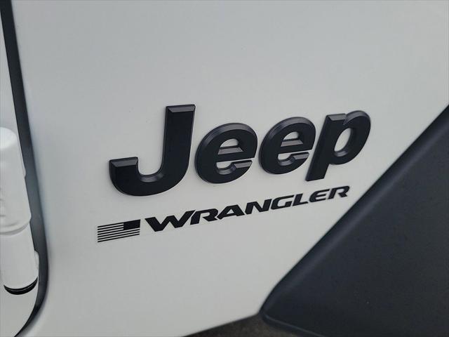 new 2025 Jeep Wrangler car, priced at $35,660