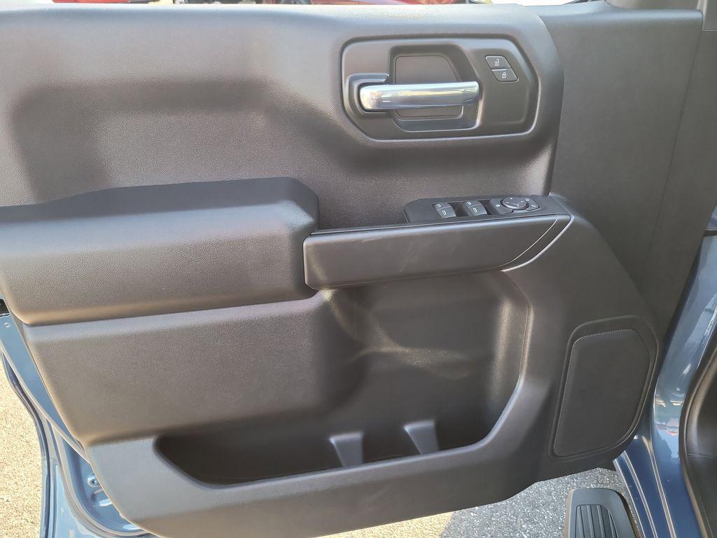 used 2024 Chevrolet Silverado 1500 car, priced at $33,799