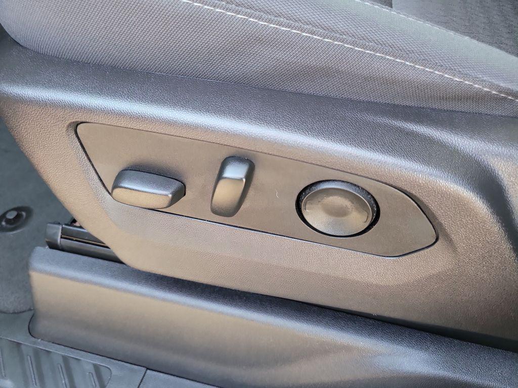 used 2024 Chevrolet Silverado 1500 car, priced at $33,799