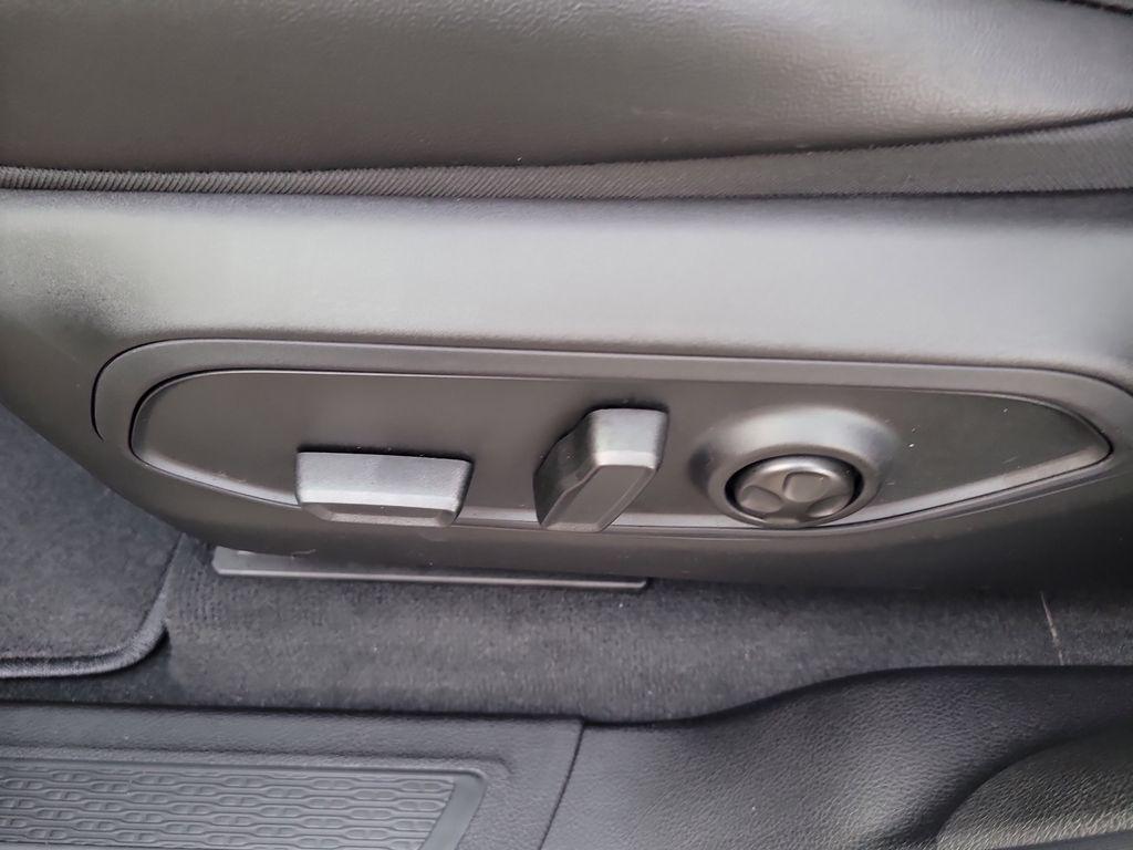 new 2025 Jeep Grand Cherokee L car, priced at $38,300