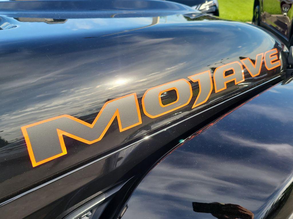 new 2025 Jeep Gladiator car, priced at $43,820