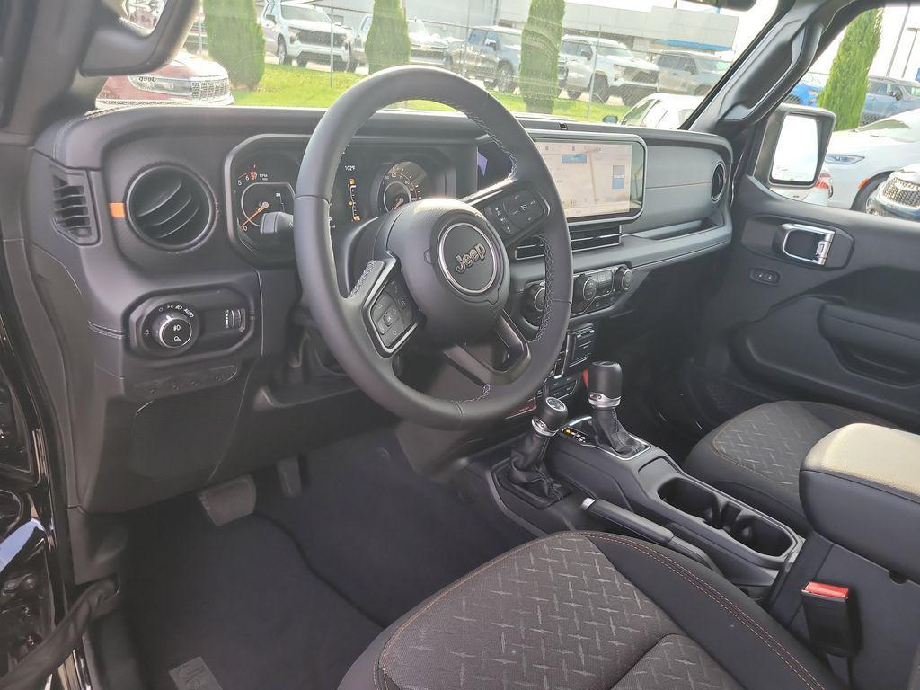 new 2025 Jeep Gladiator car, priced at $43,820