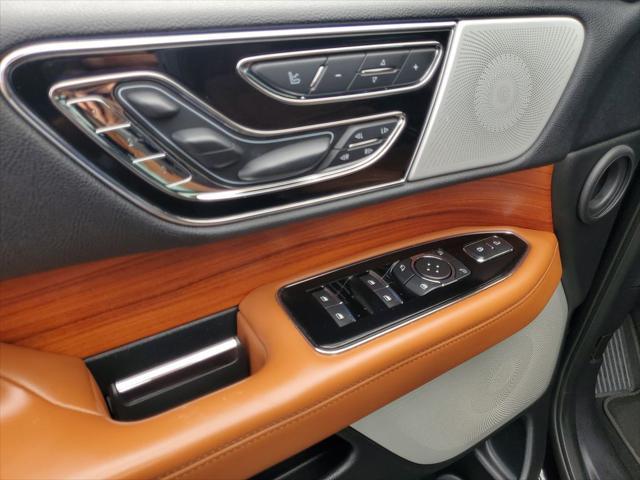 used 2019 Lincoln Navigator L car, priced at $38,991