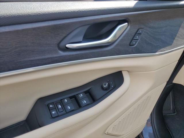 new 2025 Jeep Grand Cherokee L car, priced at $52,220
