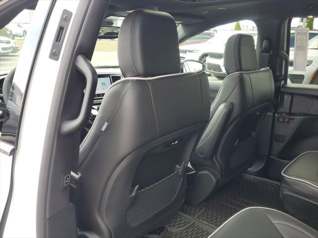 new 2025 Chrysler Pacifica Hybrid car, priced at $58,075