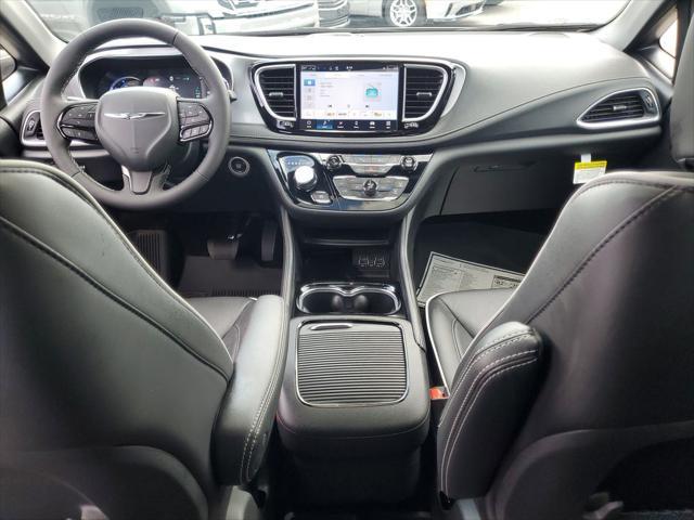new 2025 Chrysler Pacifica Hybrid car, priced at $58,075
