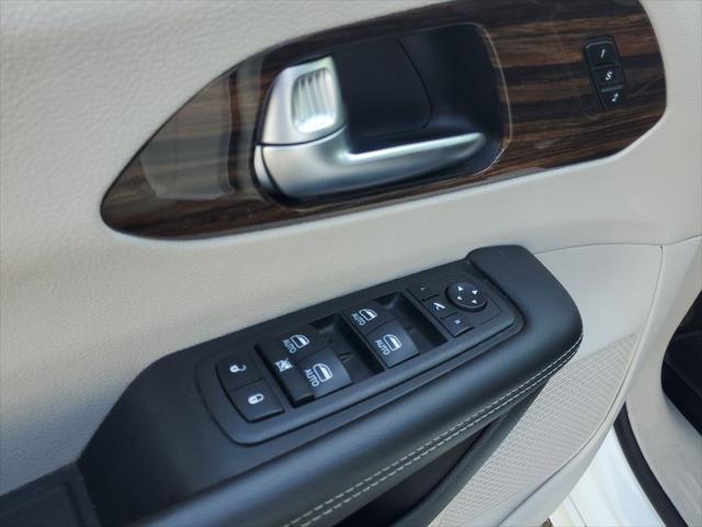 used 2023 Chrysler Pacifica car, priced at $30,190