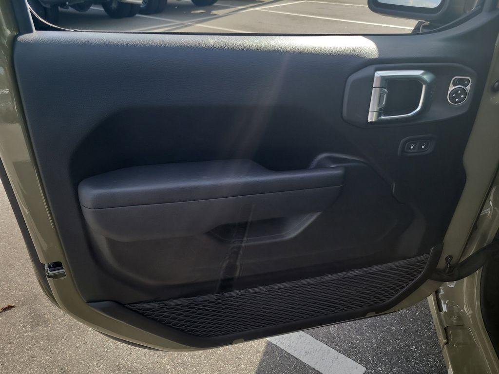 new 2025 Jeep Wrangler car, priced at $40,029