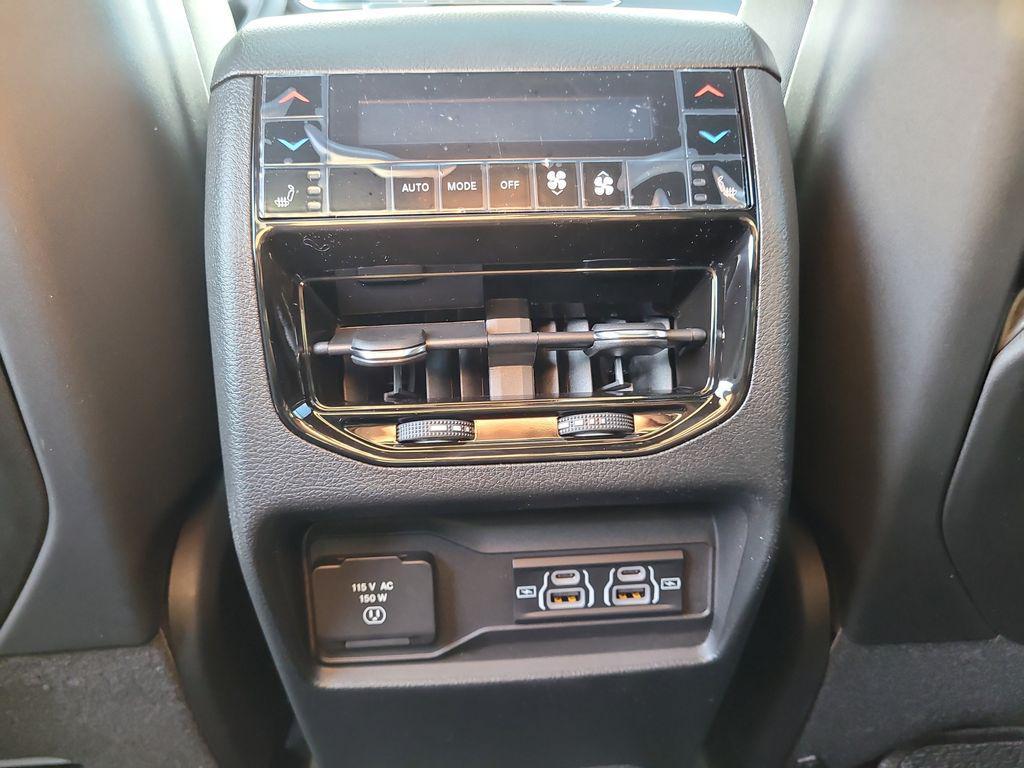 new 2025 Jeep Grand Cherokee L car, priced at $60,417