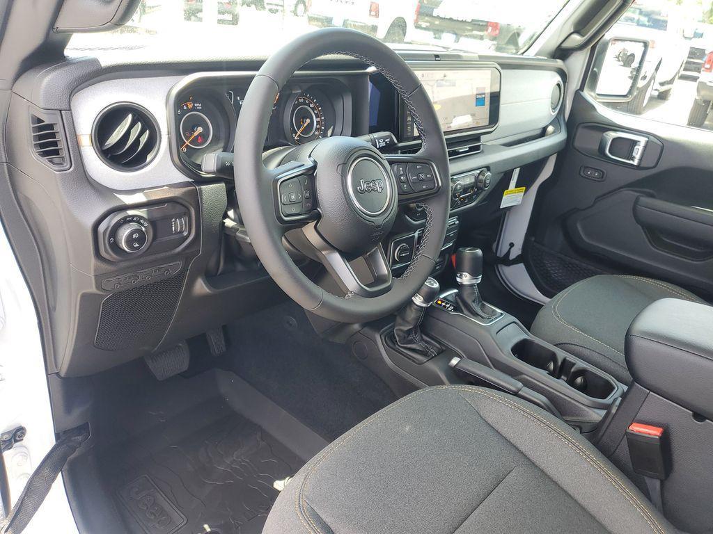 new 2025 Jeep Gladiator car, priced at $39,777