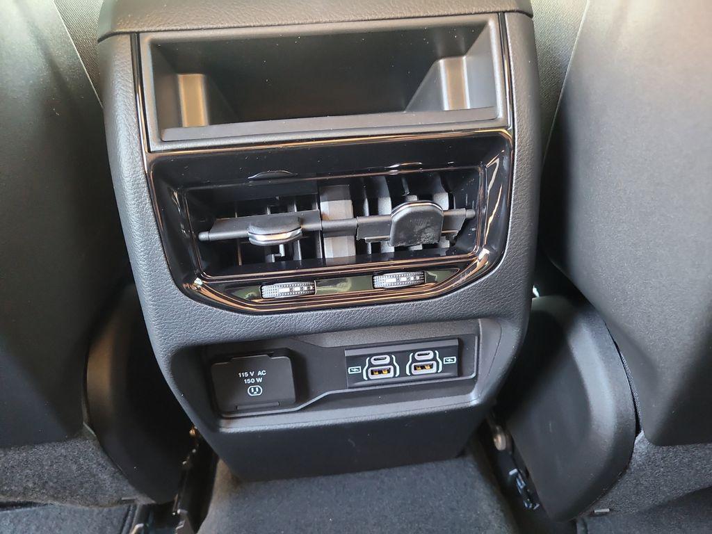 new 2025 Jeep Grand Cherokee car, priced at $46,188