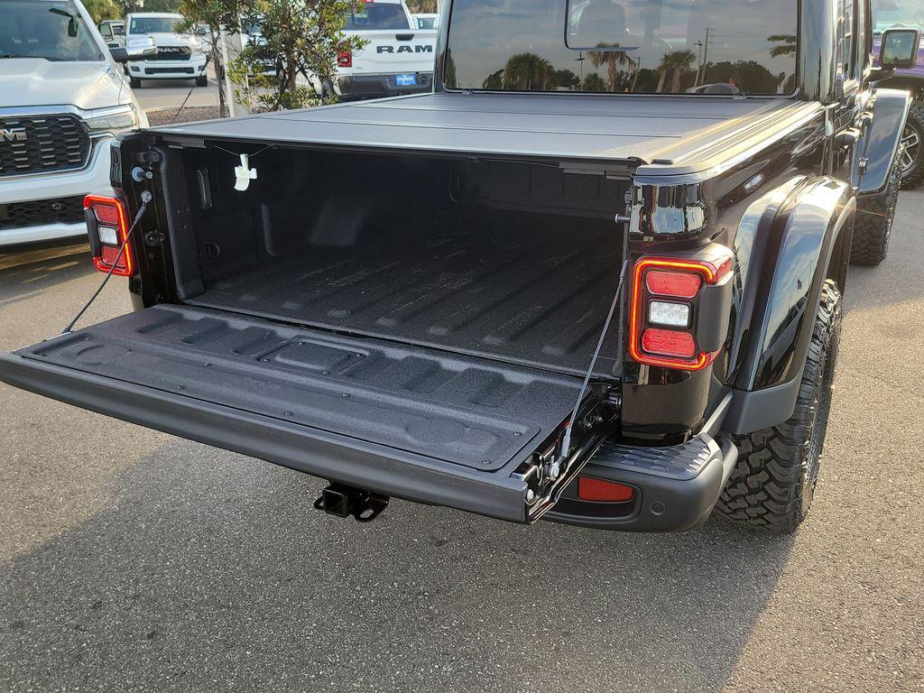new 2026 Jeep Gladiator car, priced at $61,819