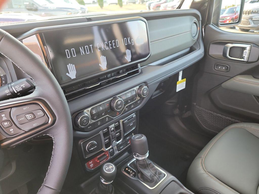 new 2026 Jeep Gladiator car, priced at $61,819