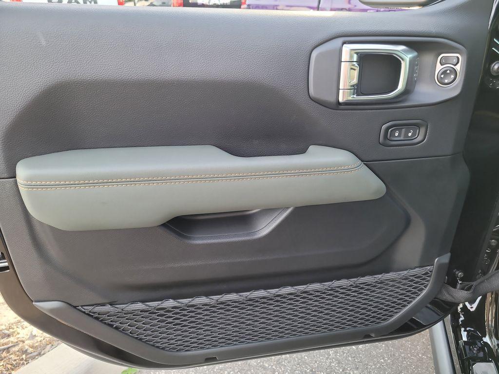 new 2026 Jeep Gladiator car, priced at $61,819