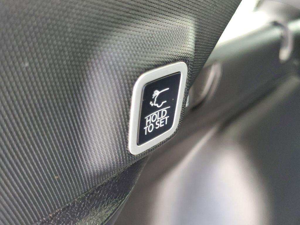 new 2025 Jeep Grand Cherokee car, priced at $36,245