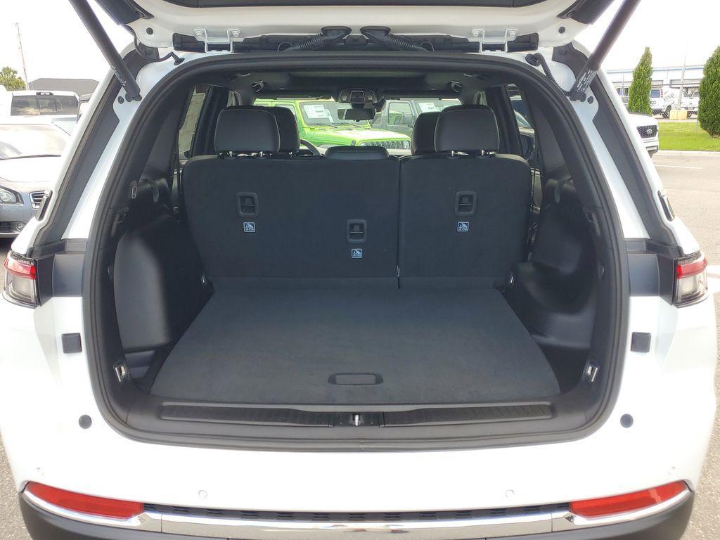 new 2025 Jeep Grand Cherokee car, priced at $36,245