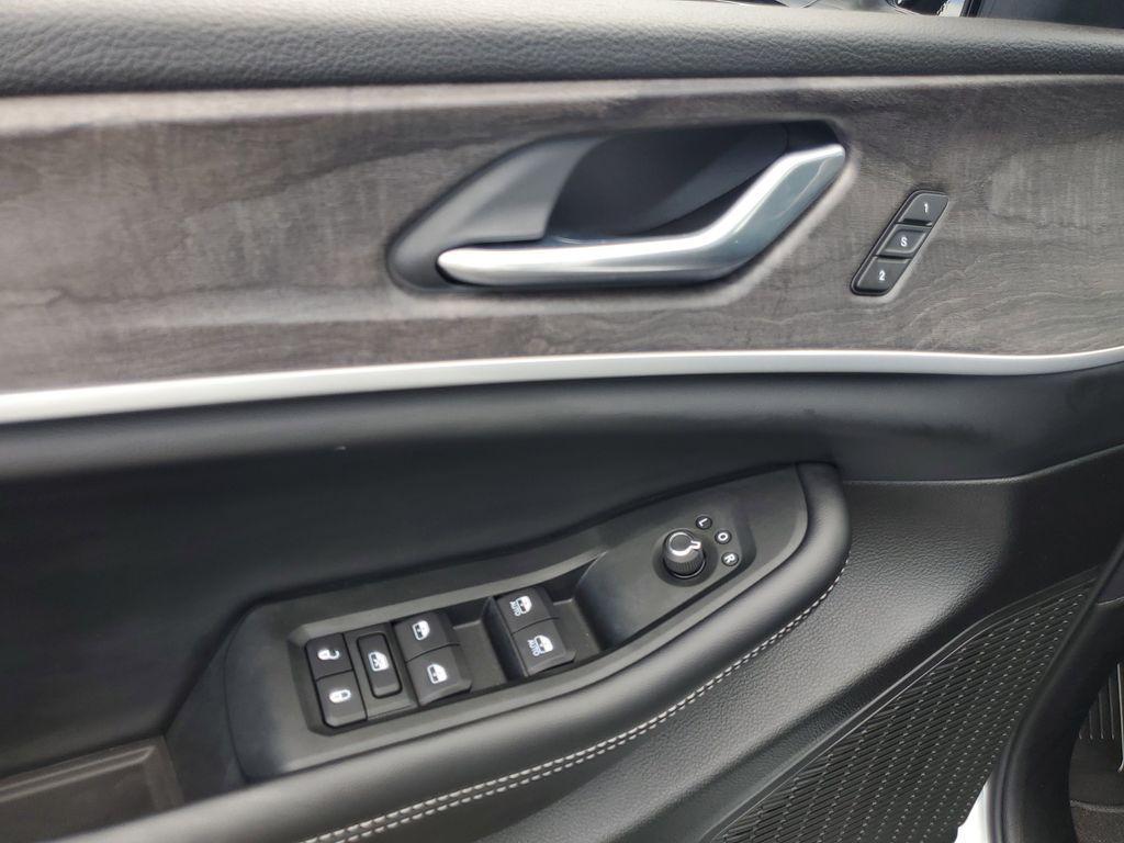 new 2025 Jeep Grand Cherokee car, priced at $36,245