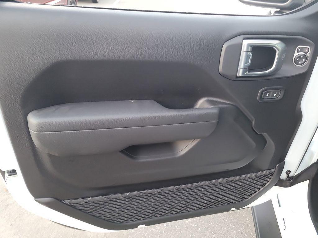 new 2026 Jeep Wrangler car, priced at $48,290